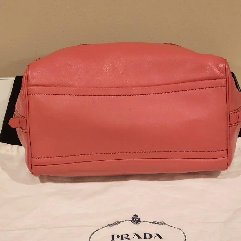 Excellent!! PRADA: Large Inside Tote Bauletto Top handle & Crossbody bag - Picture 10 of 16